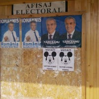 victor-viorel-ponta-mickey-afis