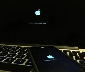 Actualizare software iPhone - MacBook