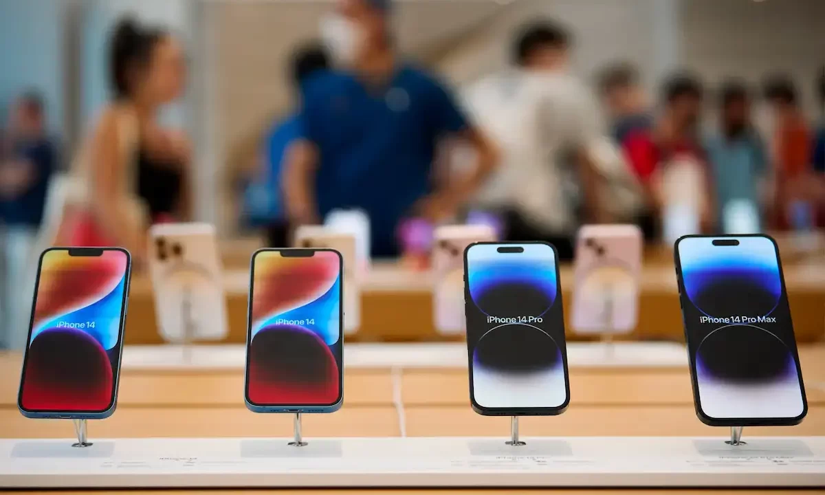 Apple scade producția pentru seria iPhone 14 și o crește pentru iPhone 14 Pro