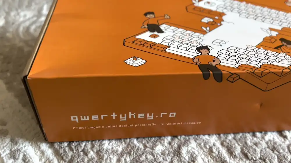 qwertykey - tastatura mecanica gaming - ambalaj