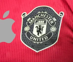 Apple vrea să cumpere echipa de fotbal Manchester United