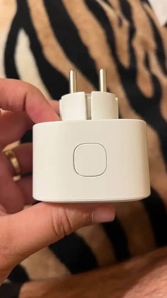 Meross - Smart Wi-fi Plug - Buton