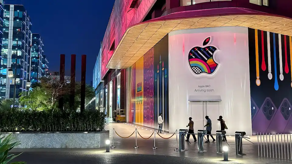 Apple raportează cel mai bun trimestru din istorie în Q1 2026