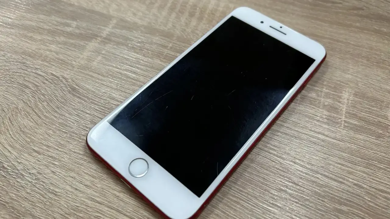 iPhone 7 Plus rosu
