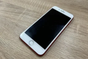 iPhone 7 Plus rosu
